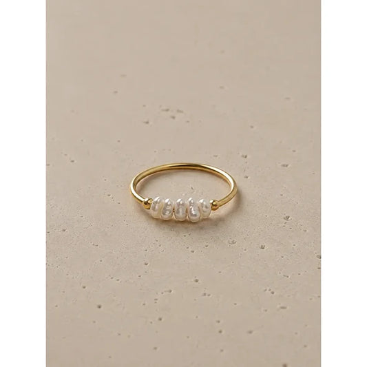 Dainty Pearl Ring